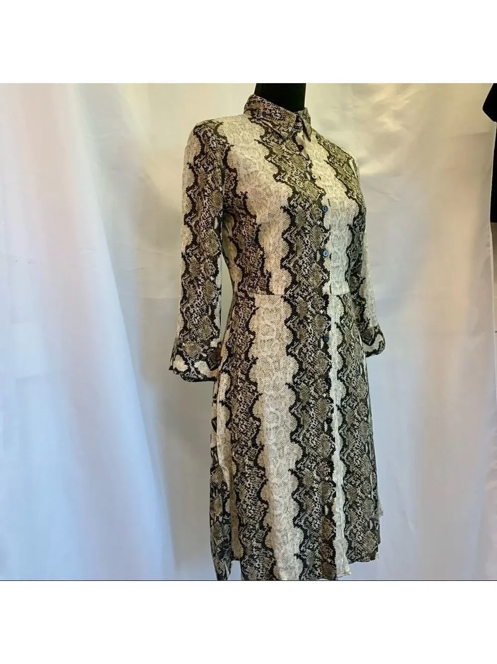 Mng New with tag long sleeve snake print button down dress size extra small